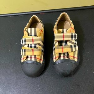 Burberry children’s size 30 sneakers